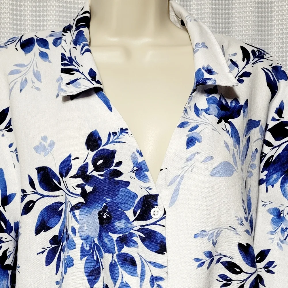 Ellen Tracy White Linen with Blue Floral Print Tie Front Blouse Women's (L) - Picture 5 of 12